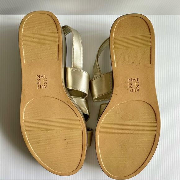 NATURALIZER Caryn Platform Sandal Gold Women's Size 8.5 Metallic Vegan Leather - Picture 9 of 9